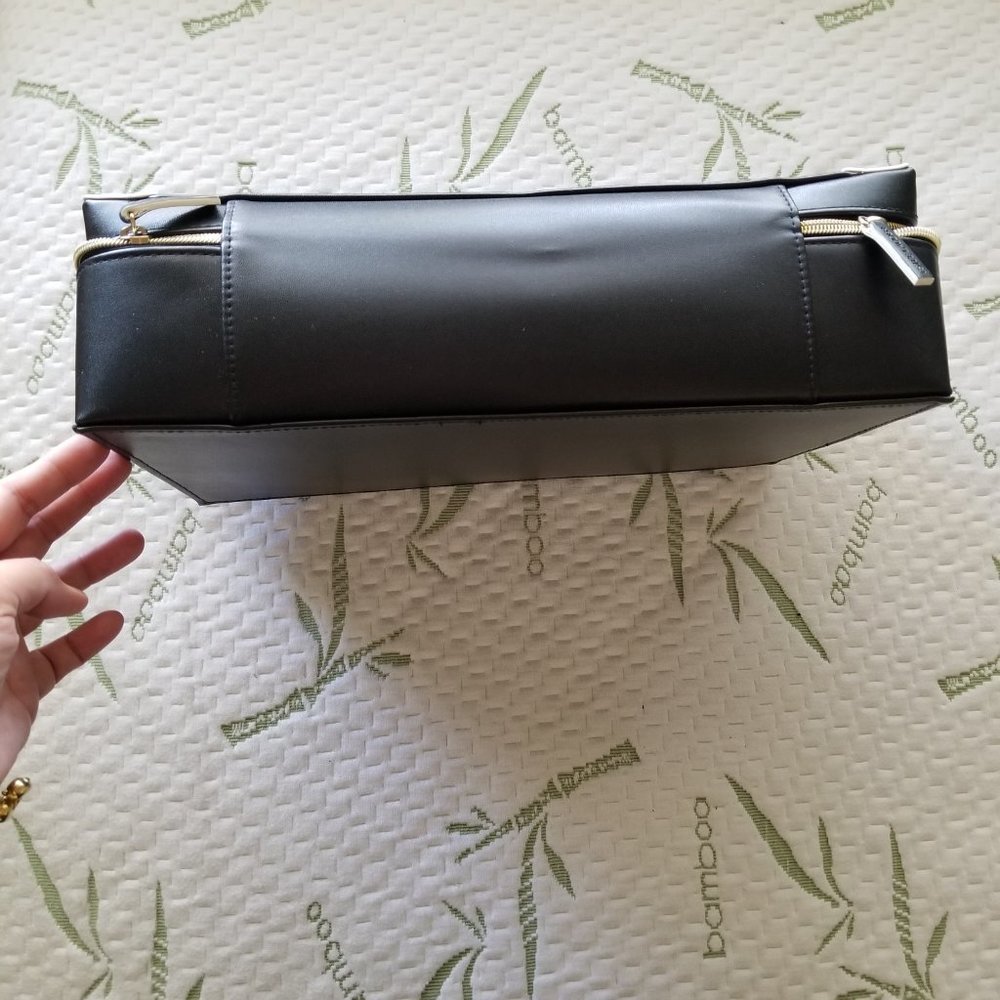 Make up case / bag - Picture 3 of 8